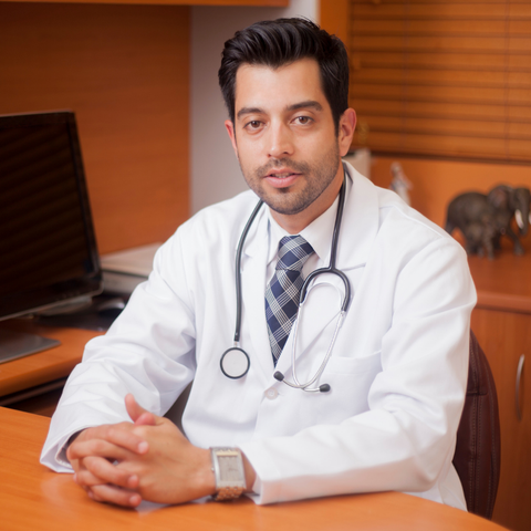 Dr. Ramiro Norequín
