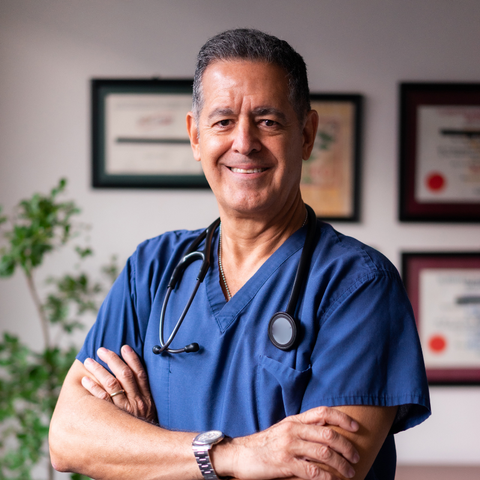 Dr. Luis Ángel Córdova