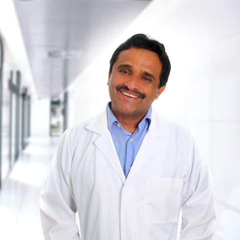 Dr. Uriel Marrueco