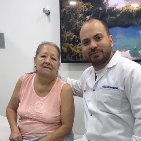 Dr. Andrés Caudér